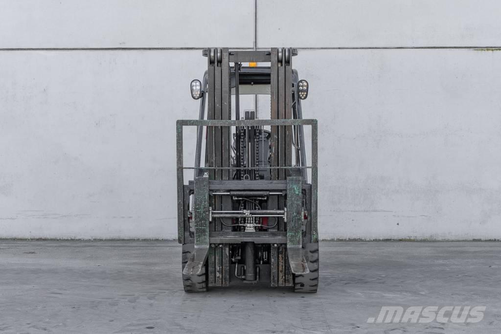 Manitou MI 30 D Дизельні навантажувачі