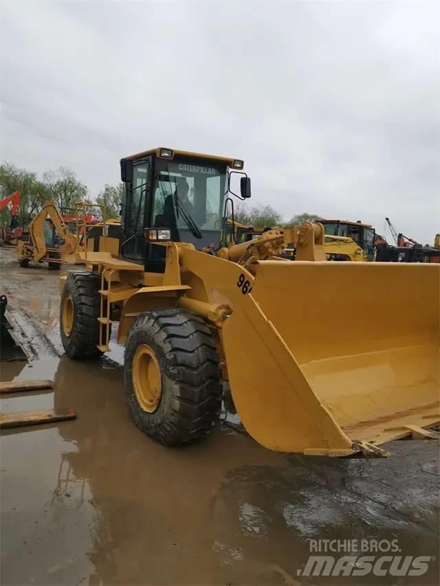 CAT 966G Фронтальні навантажувачі