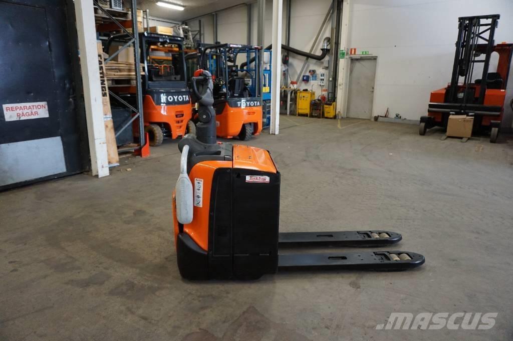 Toyota LPE220 Візки для перевезення піддонів