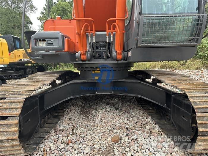 Hitachi ZX 240G Гусеничні екскаватори