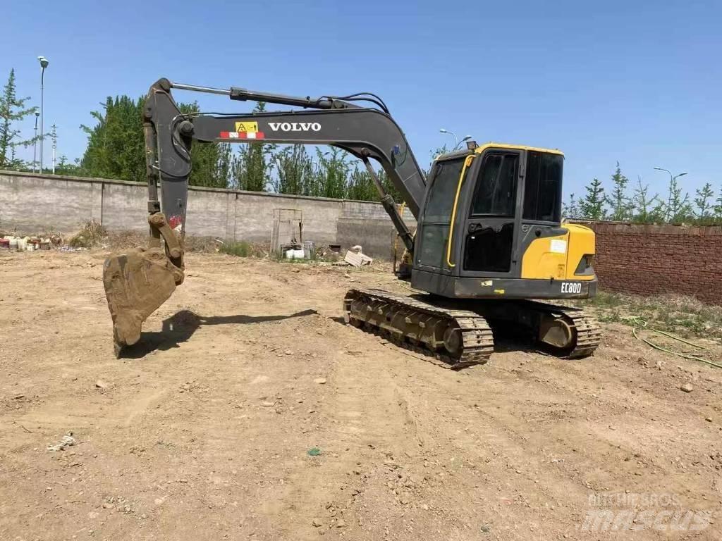 Volvo EC80 Гусеничні екскаватори