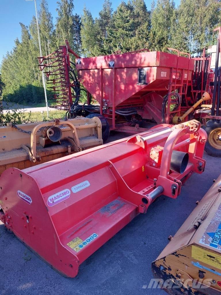 Maschio Tornado 280 Газонні і лукові косилки