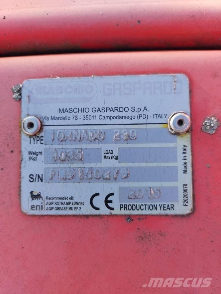 Maschio Tornado 280 Газонні і лукові косилки