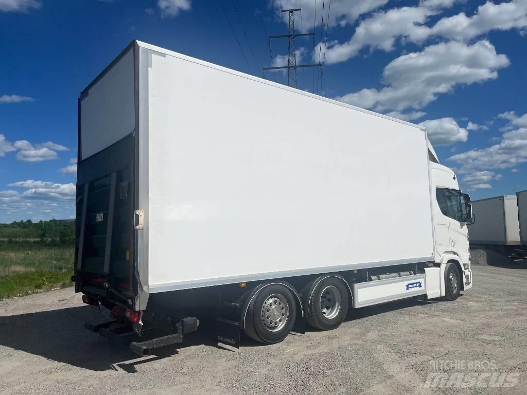 Scania R540B6X2*4NB Фургони