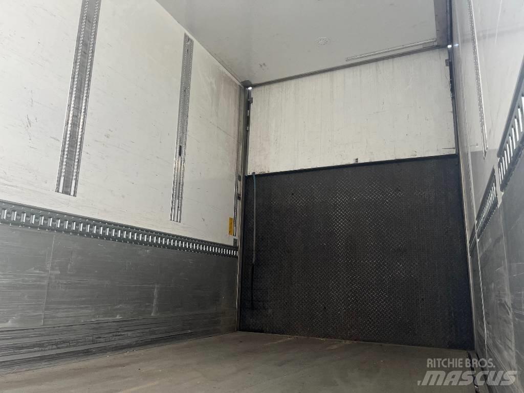 Scania R540B6X2*4NB Фургони