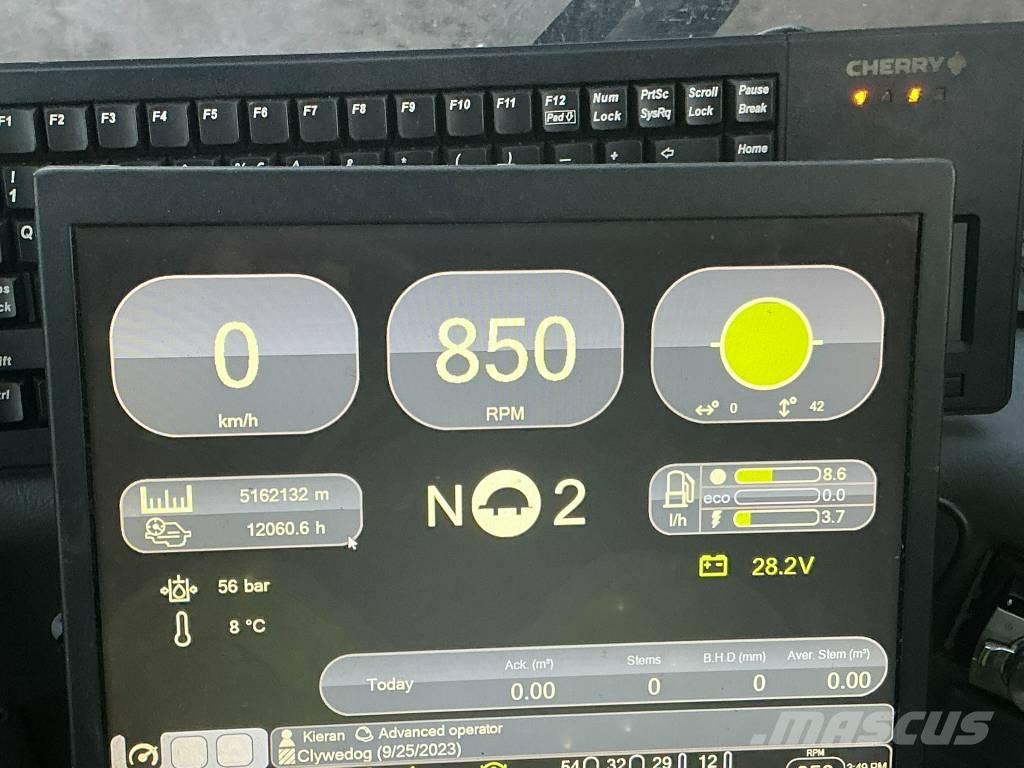 Komatsu 901 TX Харвестери