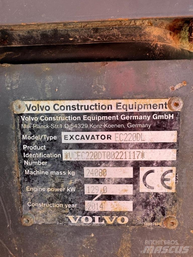 Volvo EC 220 DL Гусеничні екскаватори