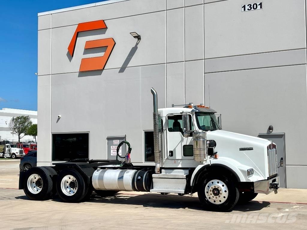Kenworth T 800 Тягачі