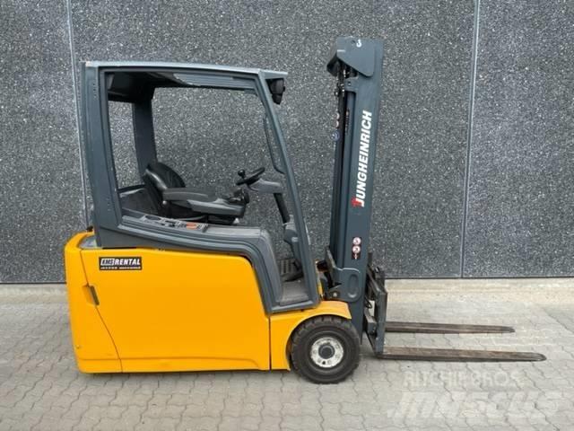 Jungheinrich EFG 218 Електронавантажувачі