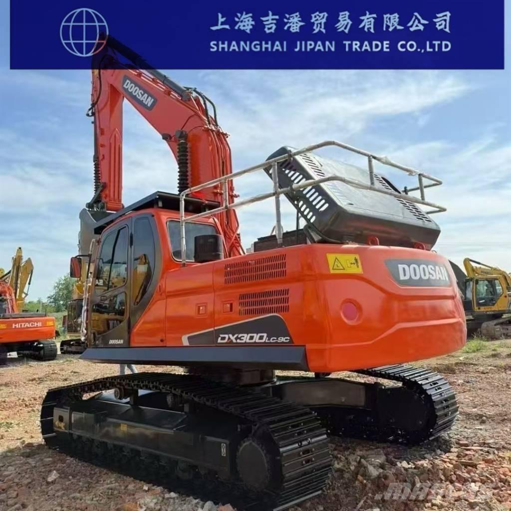 Doosan DX 300 Гусеничні екскаватори