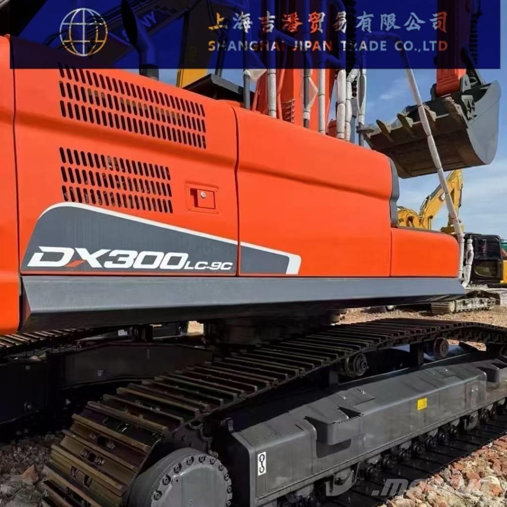 Doosan DX 300 Гусеничні екскаватори