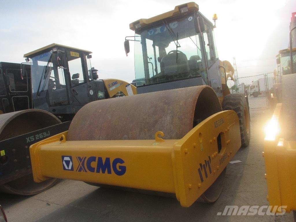 XCMG XS 263 J Грунтові котки