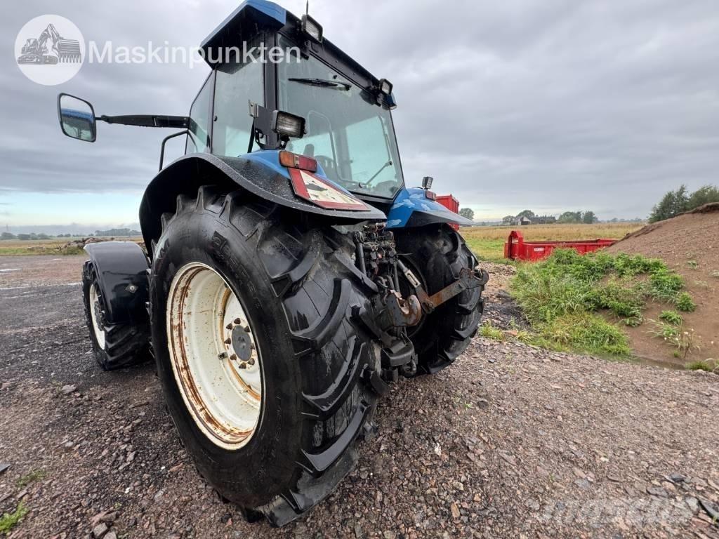 New Holland 8560 Трактори