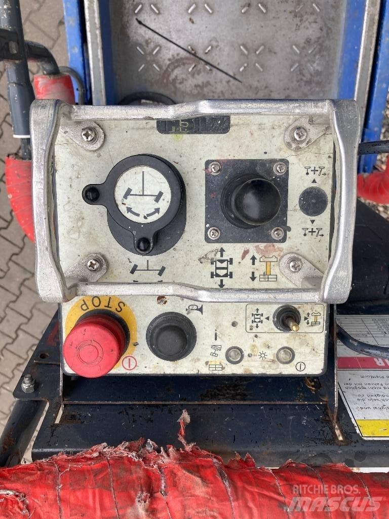 Aichi SV08 Підйомники-ножиці