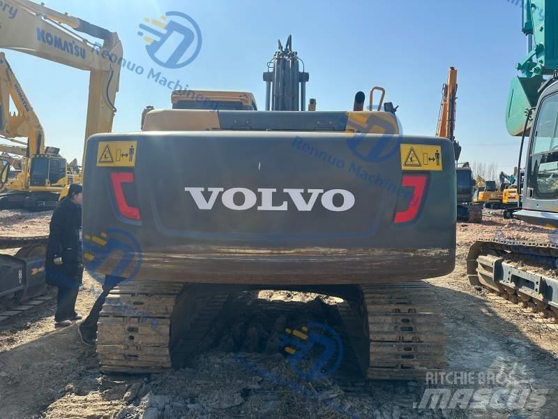 Volvo EC 220 D Гусеничні екскаватори