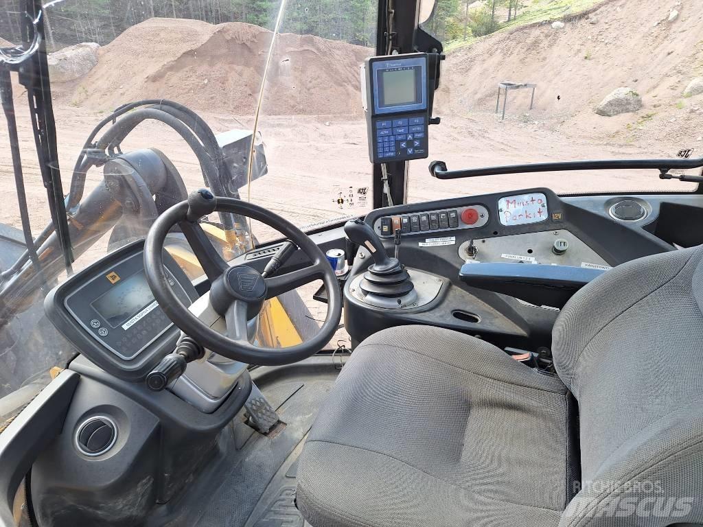 JCB 456 HT Фронтальні навантажувачі