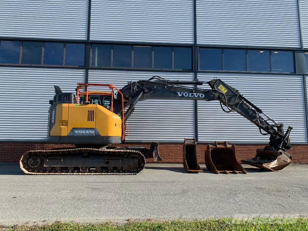 Volvo ECR145EL Гусеничні екскаватори