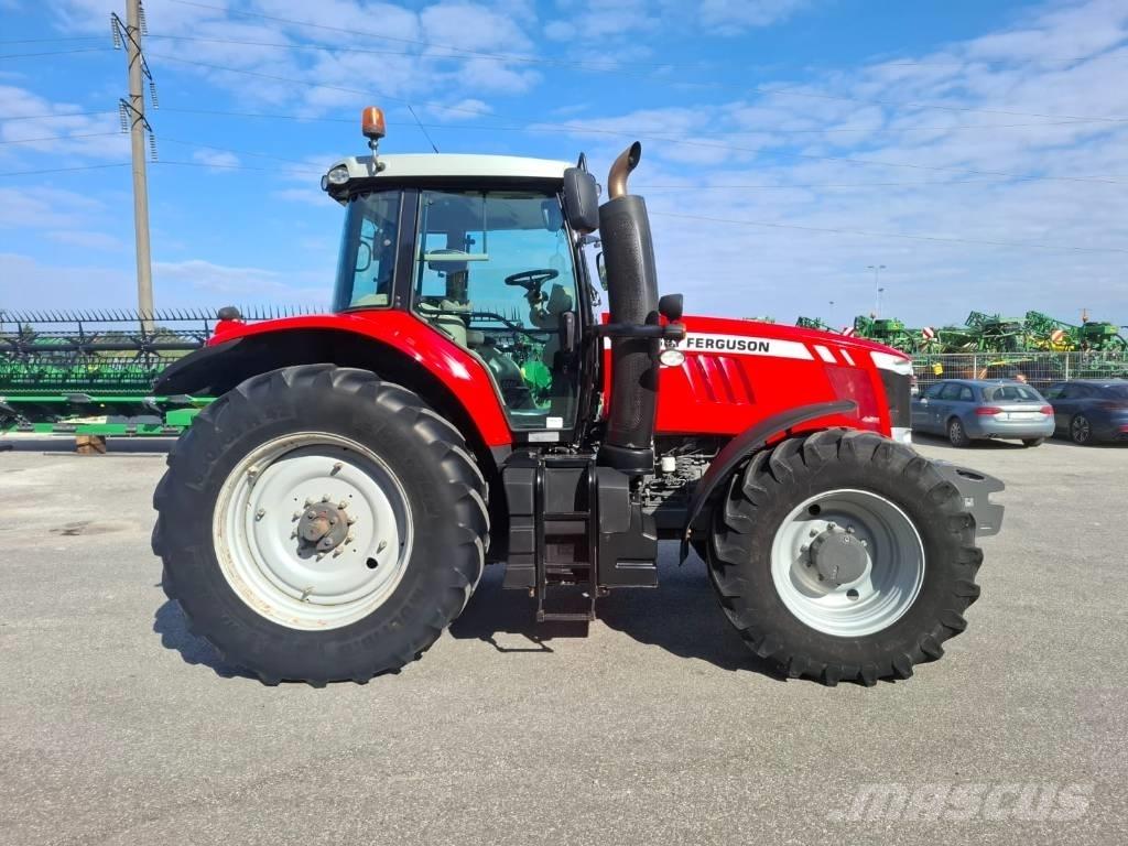 Massey Ferguson 7720 Трактори