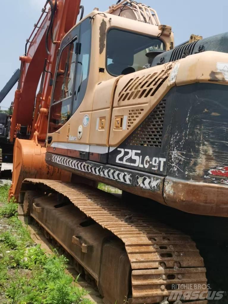 Hyundai 225lc-9t Гусеничні екскаватори