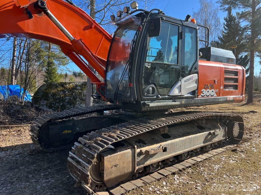 Hitachi ZX 300 LC-6 Гусеничні екскаватори
