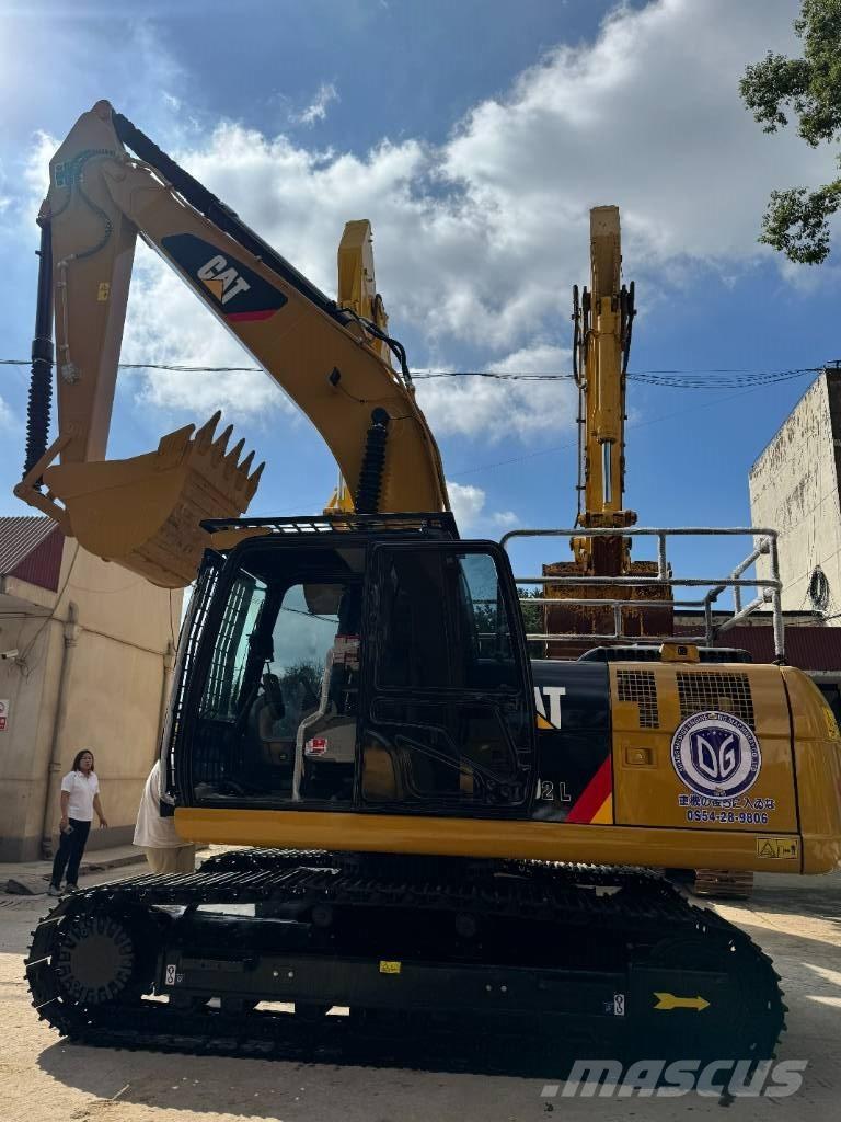 CAT CAT320D Середні екскаватори 7т. - 12т.