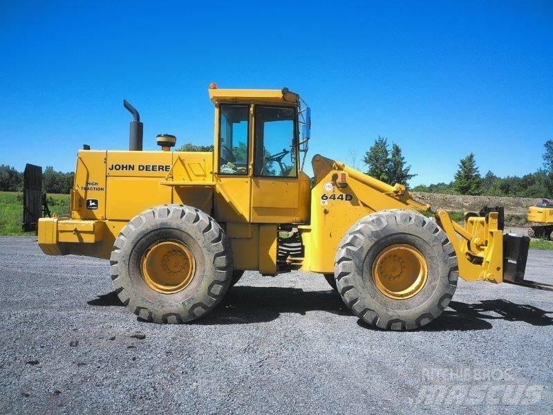 John Deere 644 D Фронтальні навантажувачі