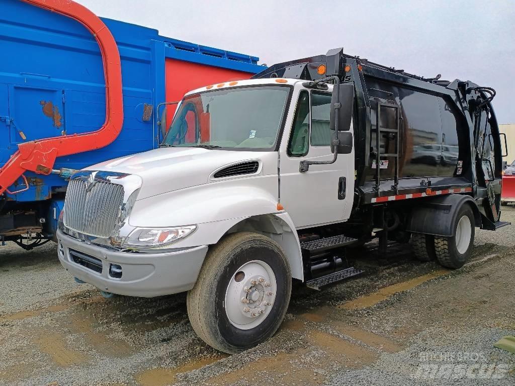 International 4600 Сміттєвози
