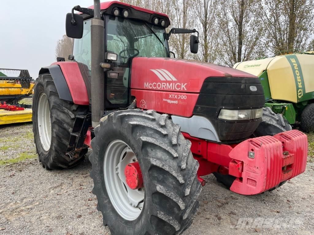 McCormick XTX 200 Трактори