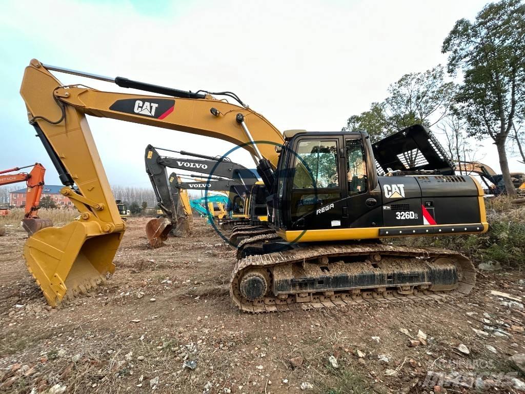 CAT 326D Гусеничні екскаватори