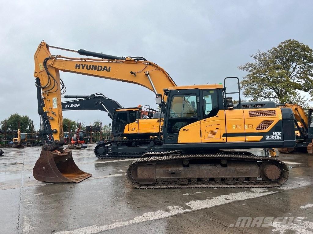 Hyundai HX220L Гусеничні екскаватори