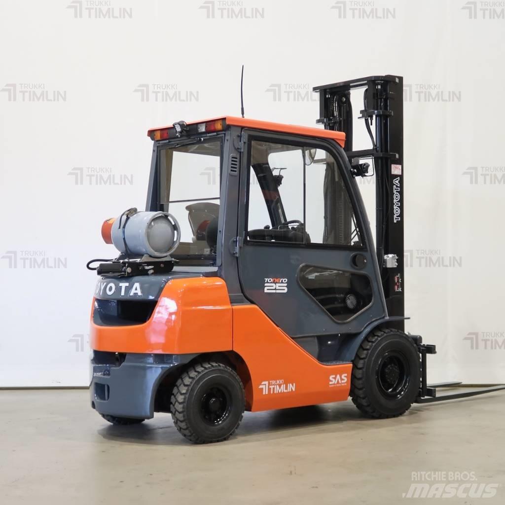 Toyota 02-8FGF25 Газові навантажувачі