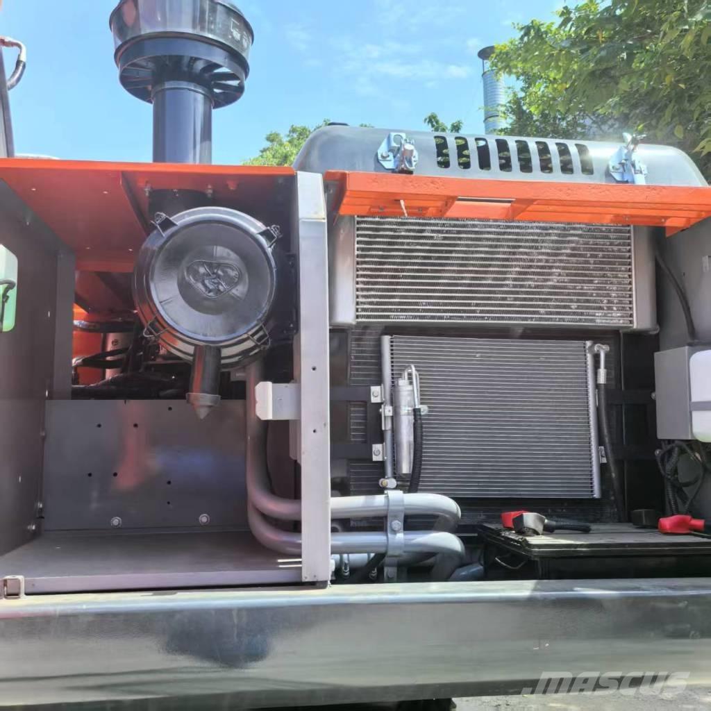 Hitachi ZX 200-3 G Гусеничні екскаватори
