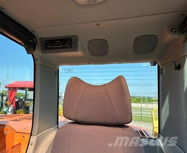 Doosan DX 235 LCR Гусеничні екскаватори
