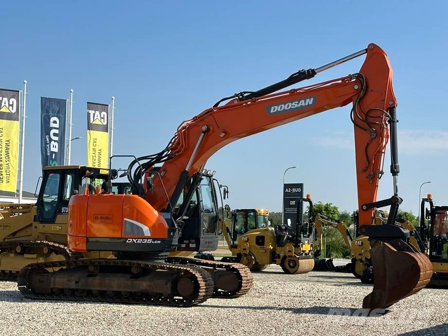 Doosan DX 235 LCR Гусеничні екскаватори