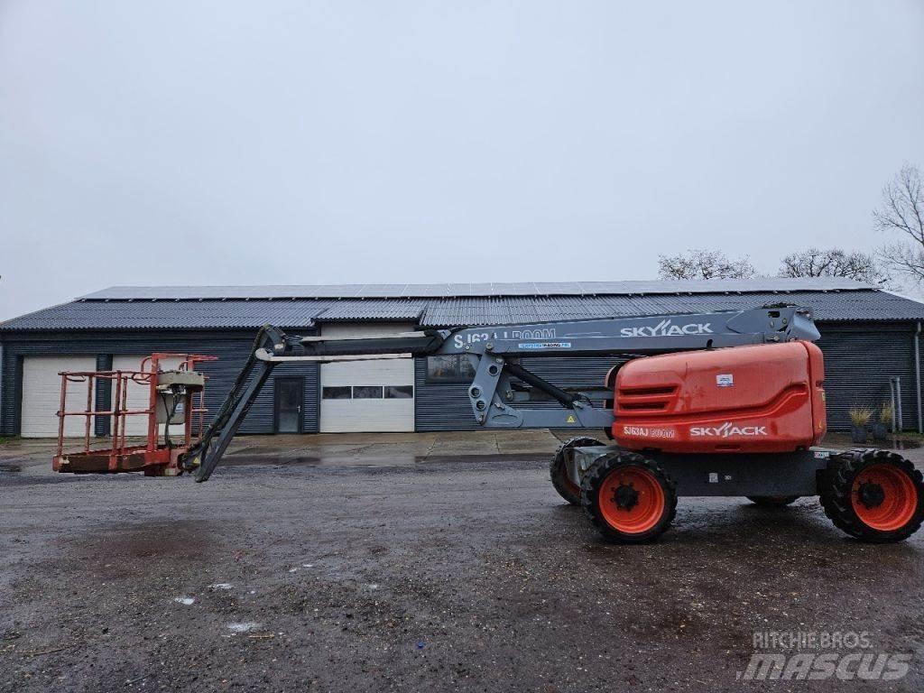 SkyJack SJ63AJ Колінчаті підйомники