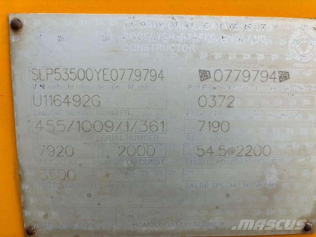JCB Verreiker Телескопічні навантажувачі
