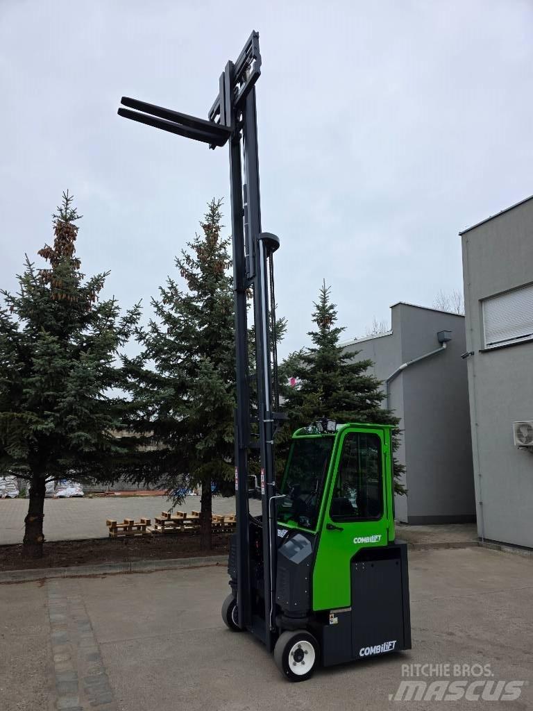 Combilift CBE 3000 Електронавантажувачі
