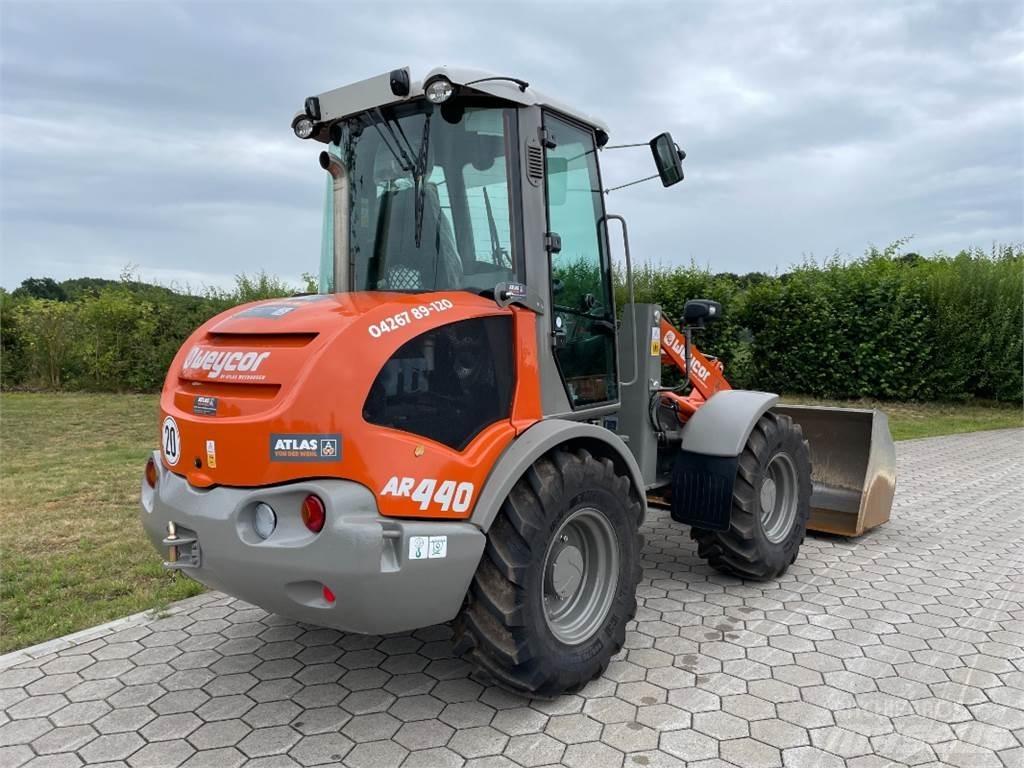 Atlas AR440SL Фронтальні навантажувачі