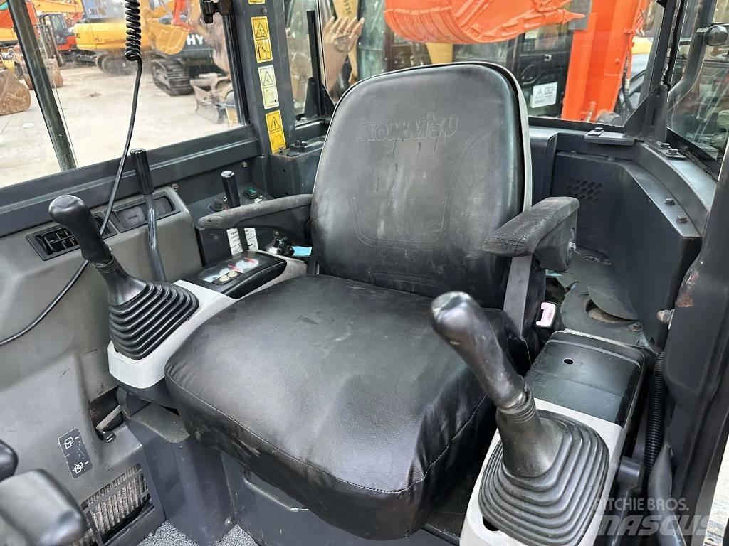 Komatsu PC55 Гусеничні екскаватори
