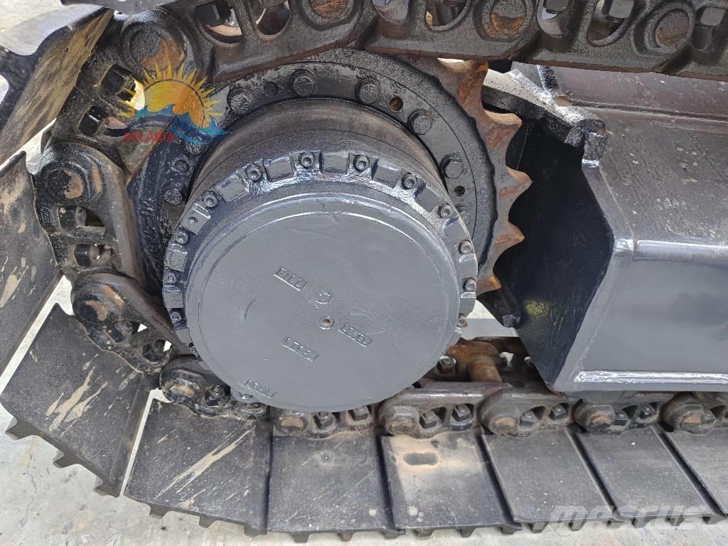 Doosan DX 300 LC Гусеничні екскаватори