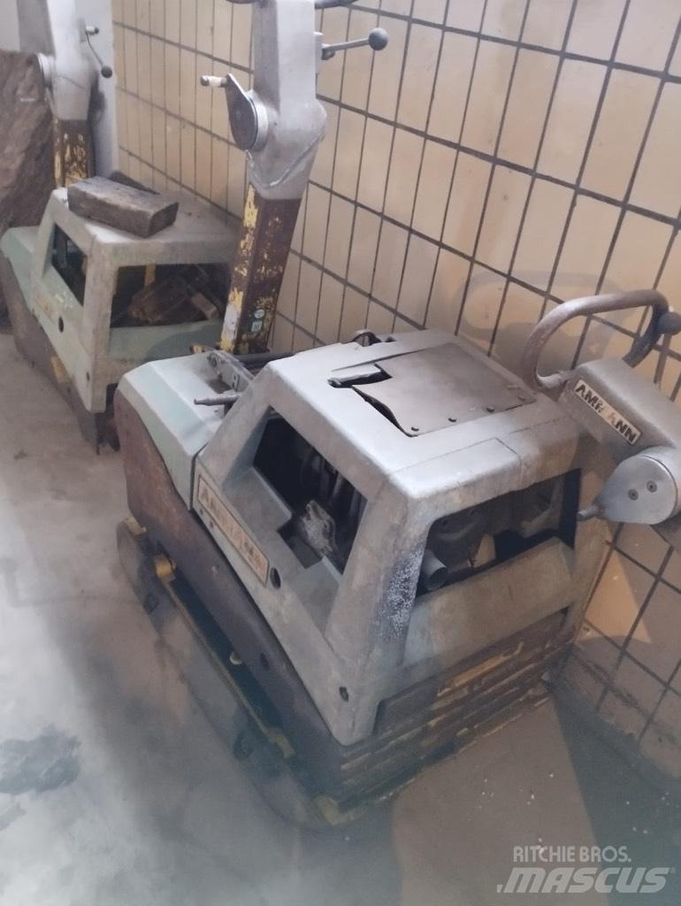 Ammann AVH 8020 Віброплити та вібротрамбовки