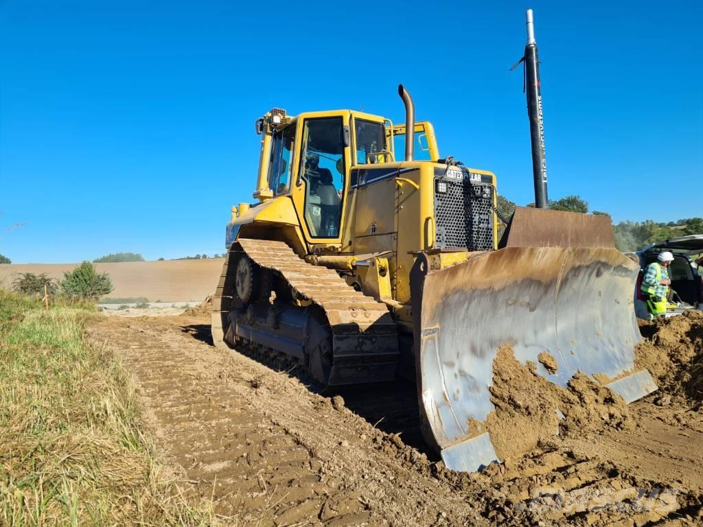 CAT D 6 N XL Гусеничні бульдозери