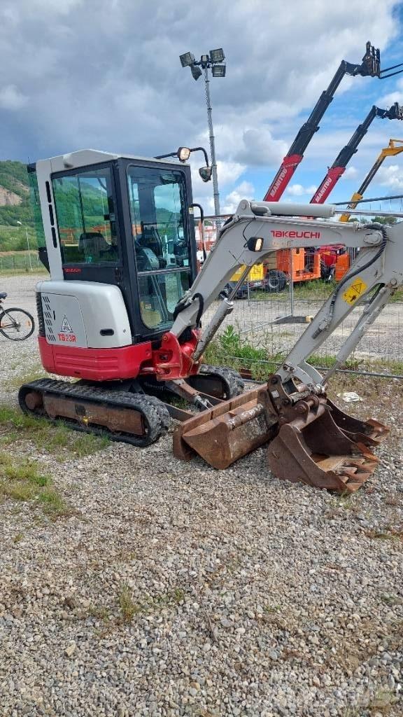 Takeuchi TB 23 R Міні-екскаватори < 7т