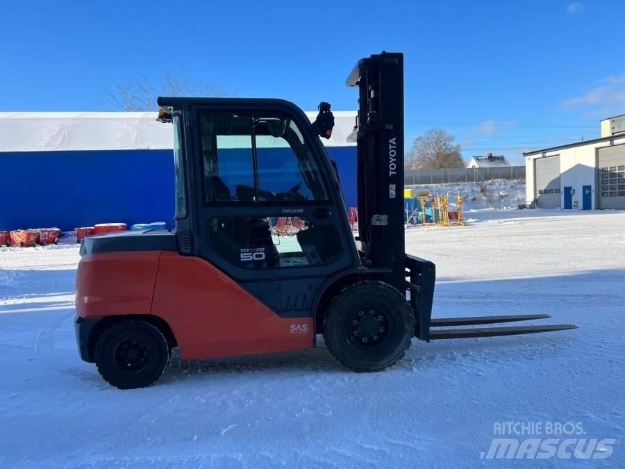 Toyota 40-8FD50N Дизельні навантажувачі