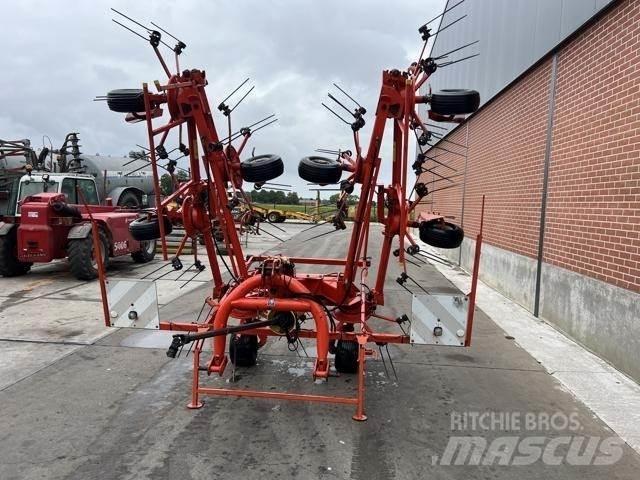 Kuhn GF8501 Граблі і сінозворушувачі