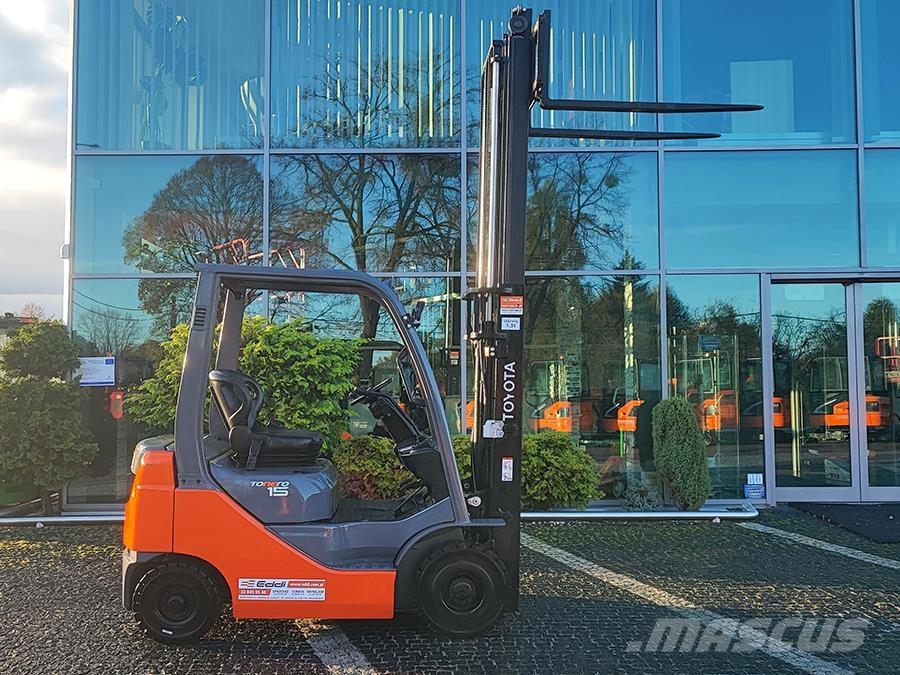 Toyota 02-8FDF15 Дизельні навантажувачі