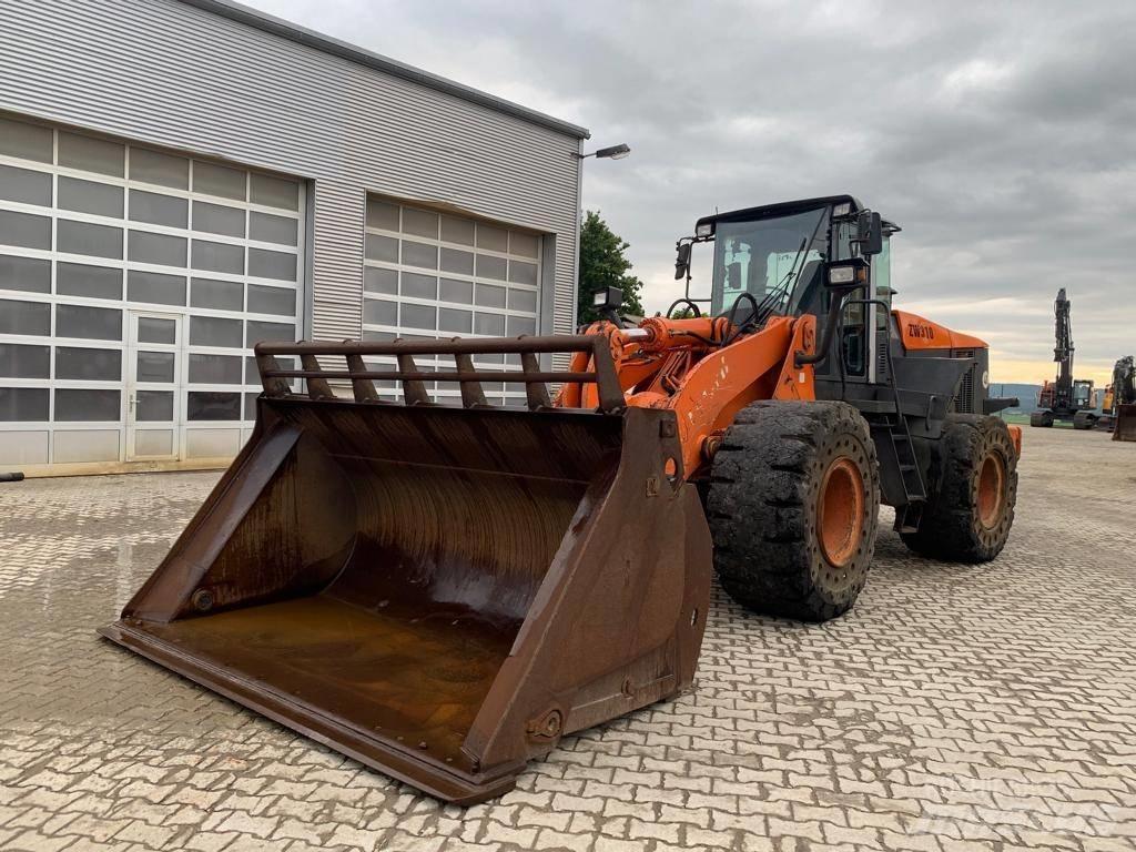 Hitachi ZW 310 Фронтальні навантажувачі