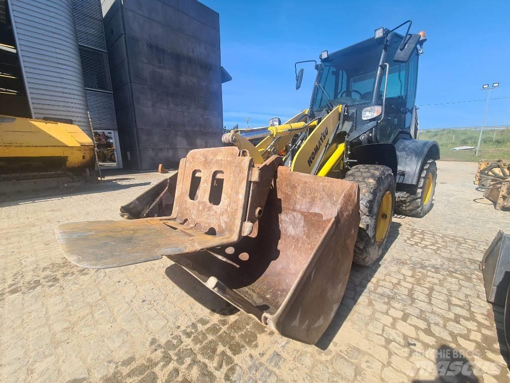 Komatsu WA 100 M Фронтальні навантажувачі
