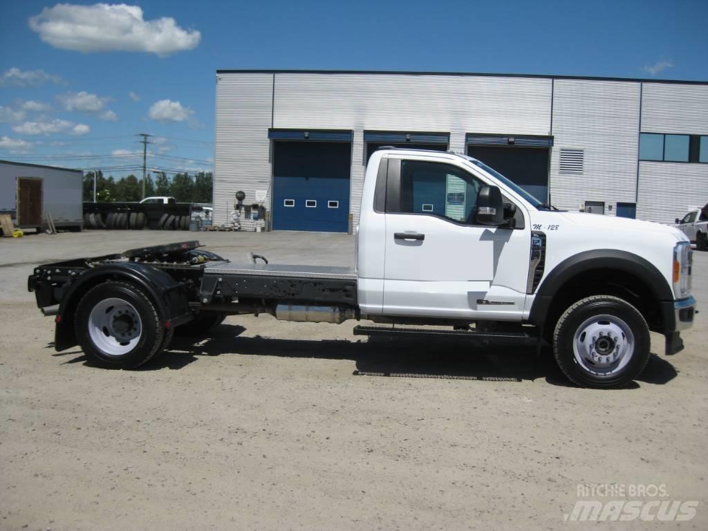 Ford F 550 Тягачі