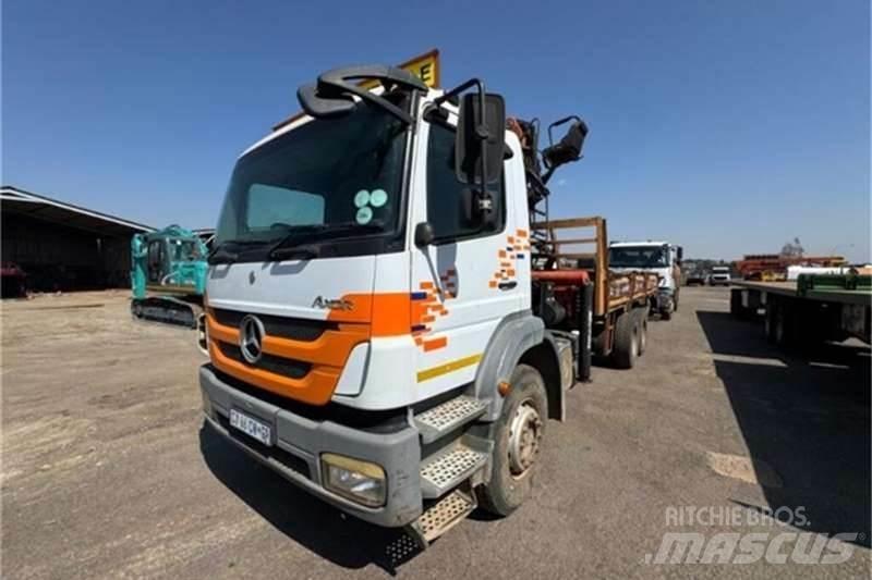 Mercedes-Benz Axor Вантажівки / спеціальні